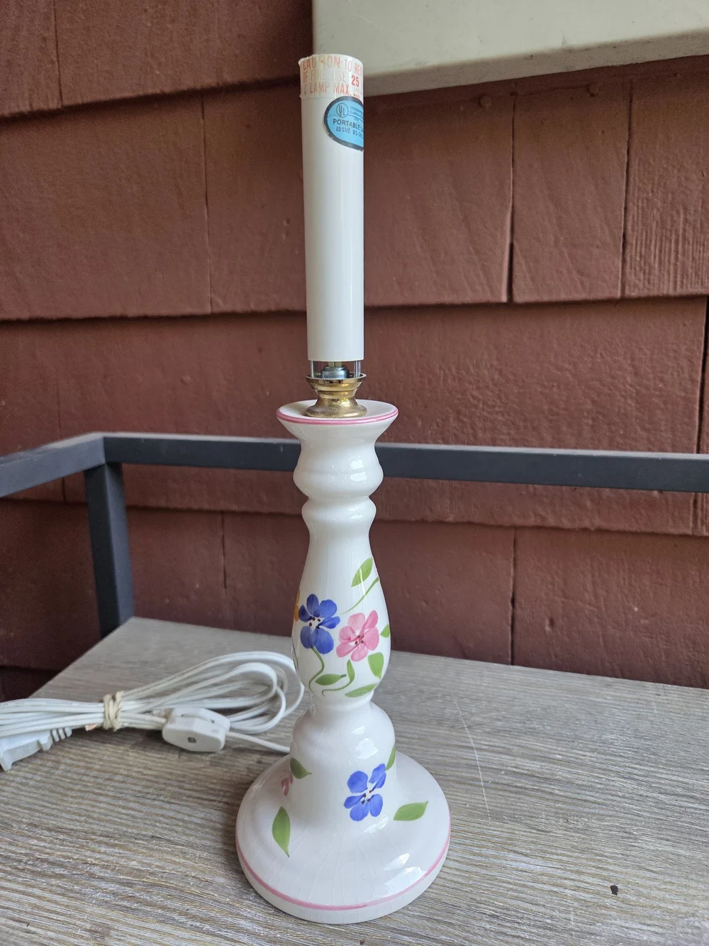 Vintage Ceramic Table Lamp Hand Painted Floral Design Made In Taiwan 13 Inches
